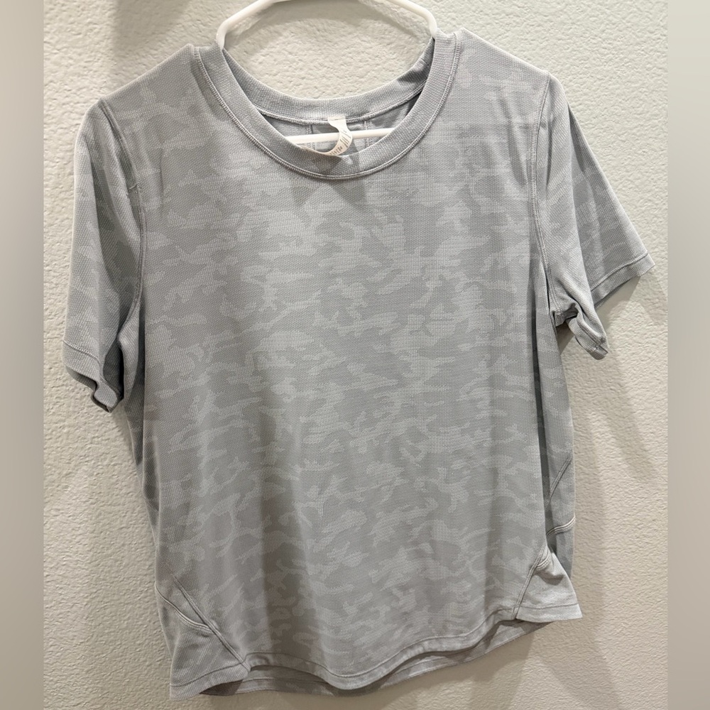 lululemon athletica Light Gray Camouflage Top size 10